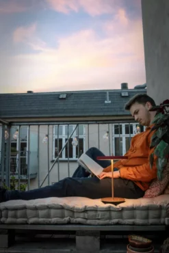 Umage Asteria Tafellamp LED Oplaadbaar Ø20 Nuance Rose -Flos || EMU Winkel x886x886 umage asteria portable tafellamp led9.jpg.pagespeed.ic .ftBSCIHUBb