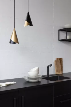 Umage Cornet Hanglamp Slate Staal -Flos || EMU Winkel x886x886 umage cornet hanglamp met zwart snoer.jpg.pagespeed.ic .aMaVstBudK