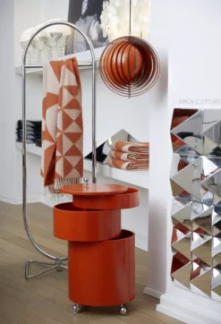 Verpan Mirror Throw Plaid 198x130 Oranje -Flos || EMU Winkel x886x886 verpan mirror throw plaid.jpeg.pagespeed.ic .9rf45wTtQs