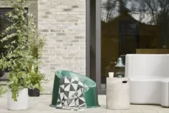 Verpan Panto Pop Fauteuil Wit -Flos || EMU Winkel x886x886 verpan mirror throw plaid18.jpg.pagespeed.ic .NOvYK7TJyT 1