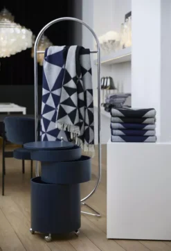 Verpan Mirror Throw Plaid 198x130 Oranje -Flos || EMU Winkel x886x886 verpan mirror throw plaid2.jpeg.pagespeed.ic .l3iPO4 sz1