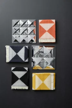 Verpan Mirror Throw Plaid 198x130 Oranje -Flos || EMU Winkel x886x886 verpan mirror throw plaid4.jpg.pagespeed.ic .CsijjRHOwC