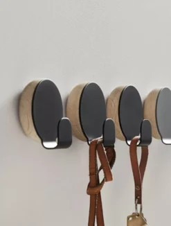 Woud Haak Haak Black -Flos || EMU Winkel x886x886 woud haak haak2.jpg.pagespeed.ic .xHOudLOg6l